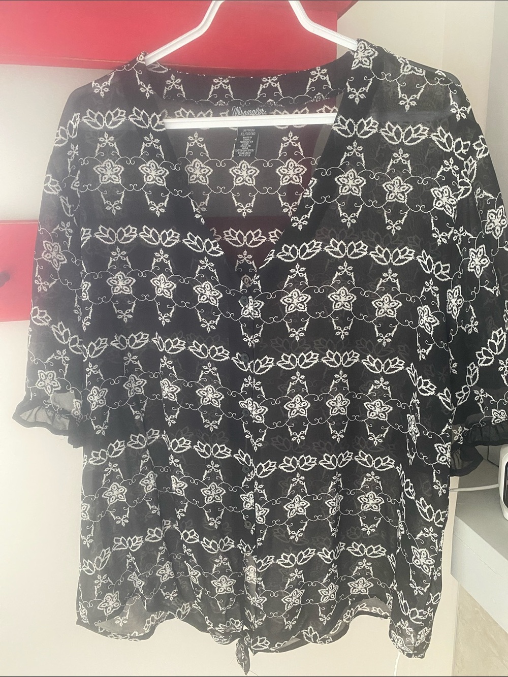 Wrangler Retro Black Floral-Print V-Neck Blouse Ladies Clothes western